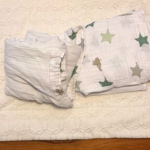 Aden and Anais Toddler sheet/Dust Ruffle